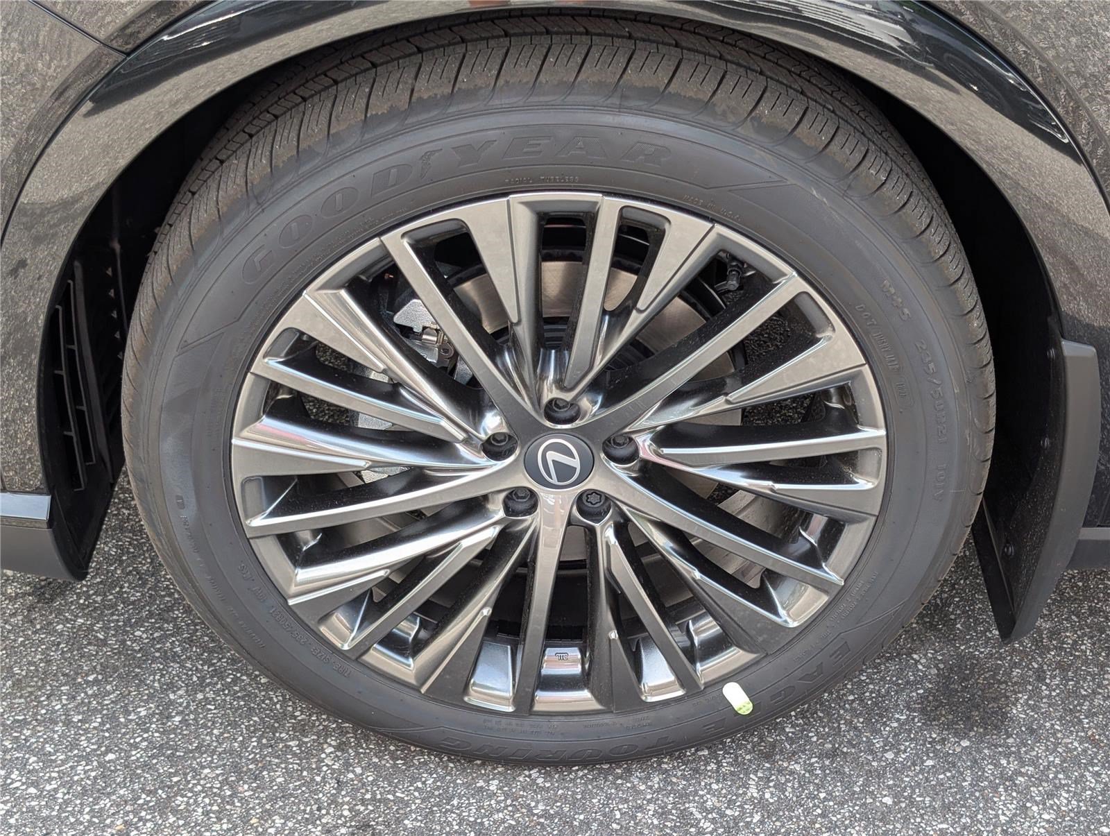 New 2026 Lexus RX 350 AWD w/ Convenience Package image 6