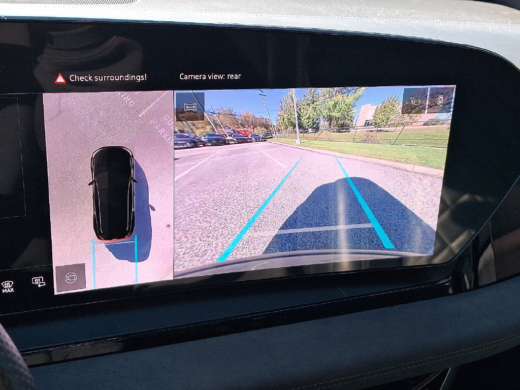 Certified 2025 Audi SQ6 e-tron Prestige AWD/4WD image 19
