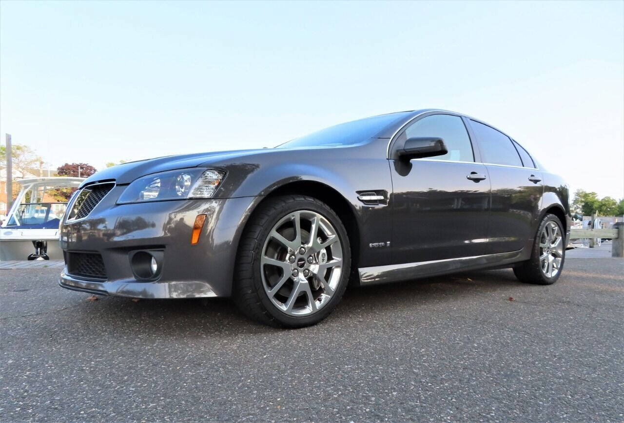 Used 2009 Pontiac G8 GXP RWD image 4