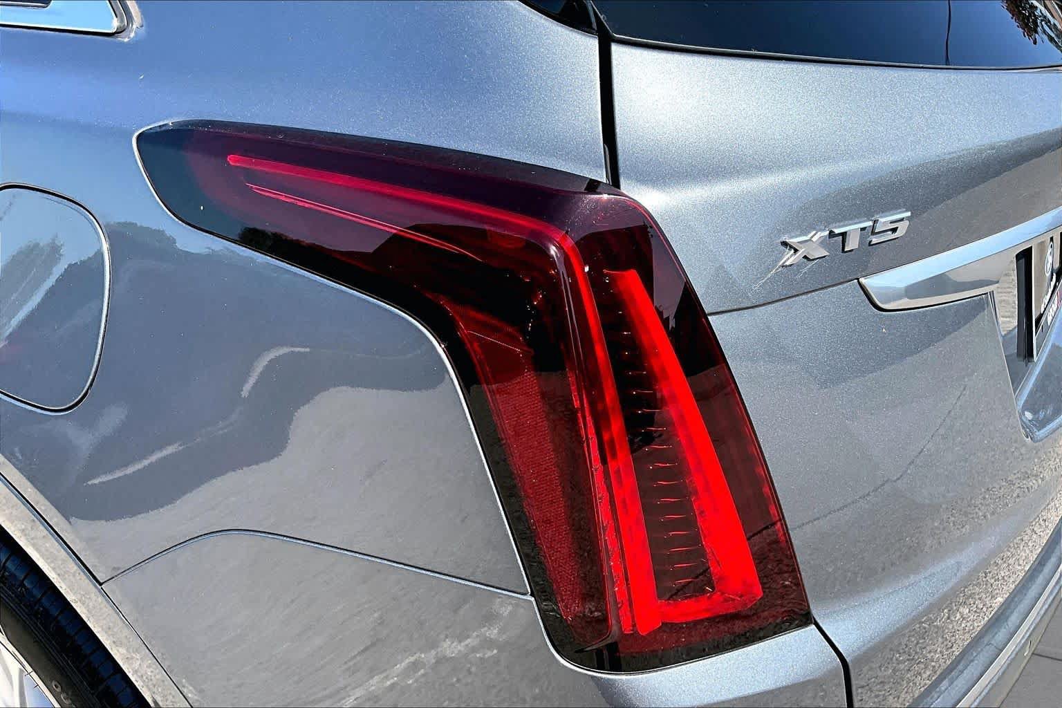 Used 2020 Cadillac XT5 Luxury FWD image 28