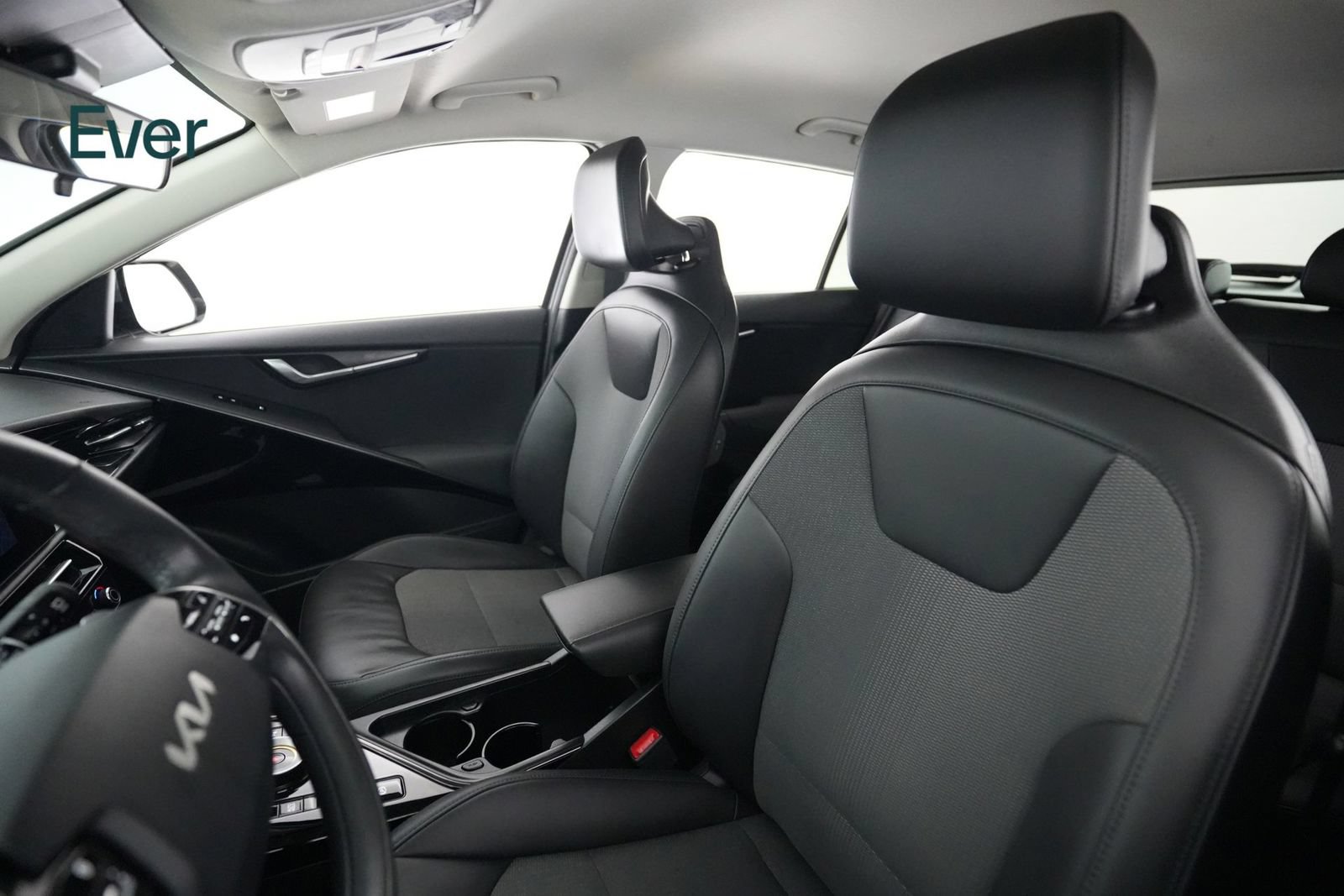 Used 2023 Kia Niro Wind FWD image 24