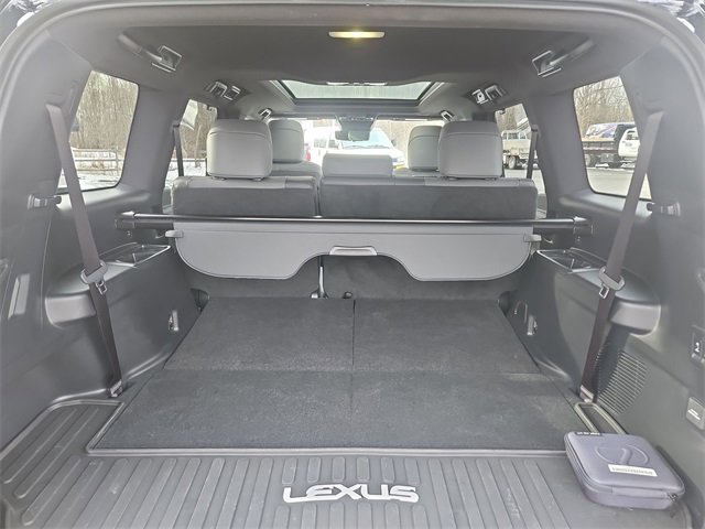 Used 2025 Lexus GX 550 image 27