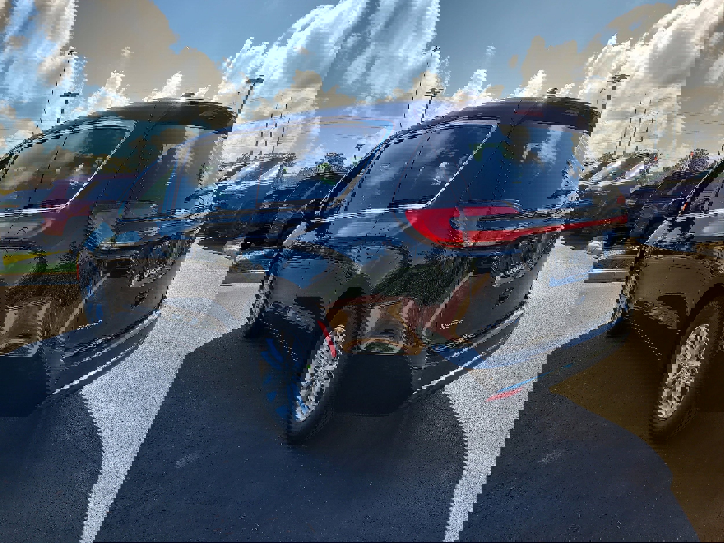 New 2026 Chrysler Pacifica Select image 8