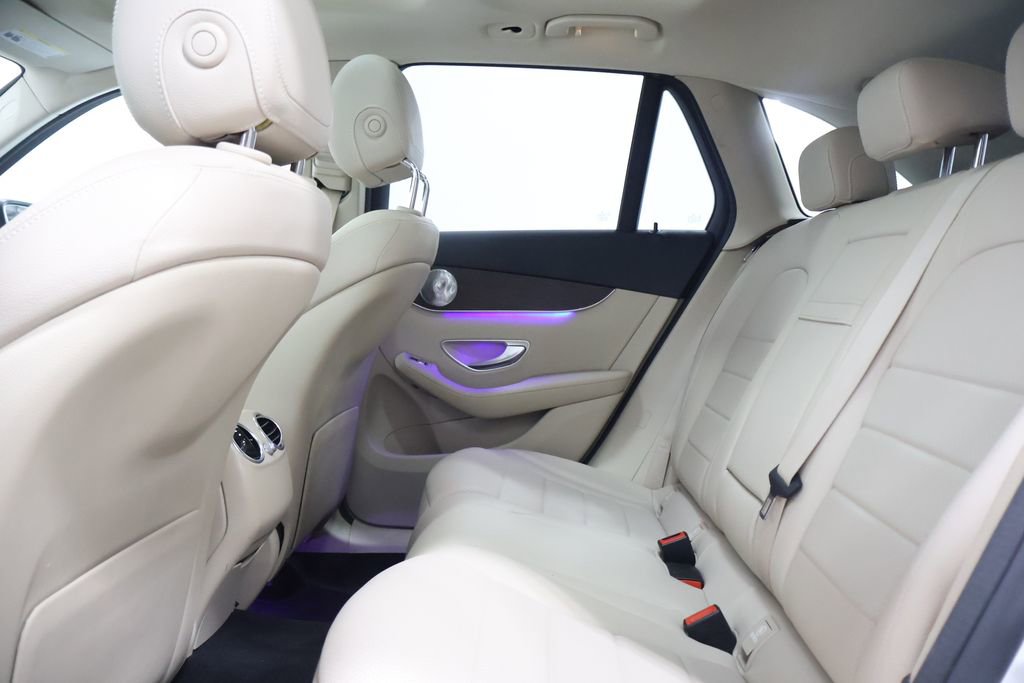 Used 2020 Mercedes-Benz GLC 300 4MATIC image 26