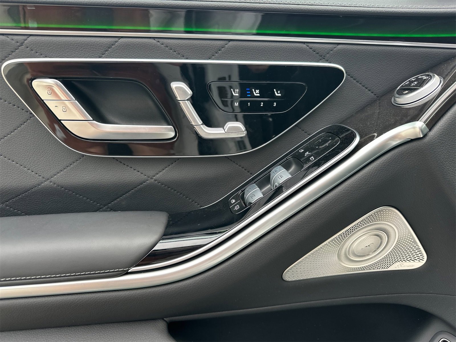 Used 2024 Mercedes-Benz S 580 S 580 image 11