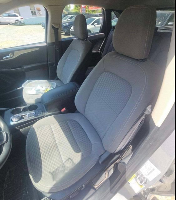 Used 2020 Ford Escape SE FWD image 14
