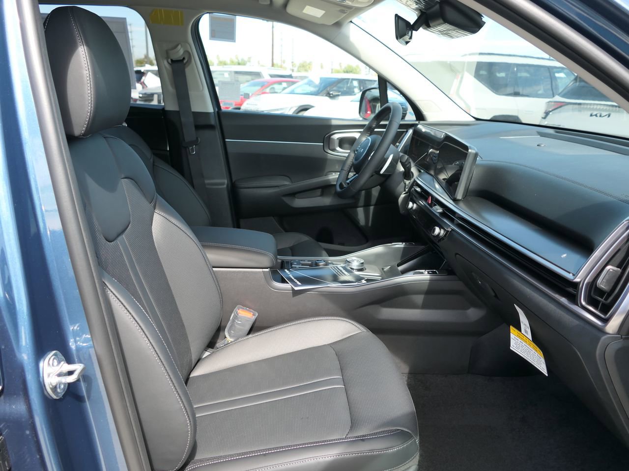 New 2025 Kia Sorento EX image 25
