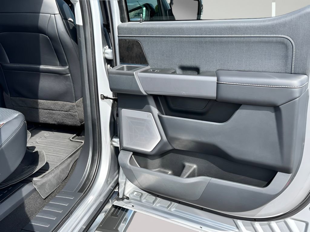 Used 2022 Ford F150 Lariat w/ Equipment Group 502A High image 34