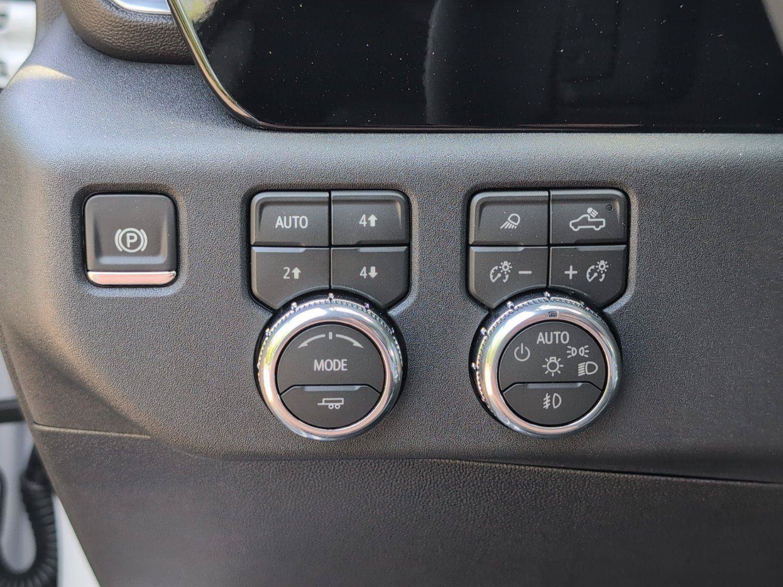 New 2026 GMC Sierra 1500 Elevation w/ Elevation Premium Package AWD/4WD image 31