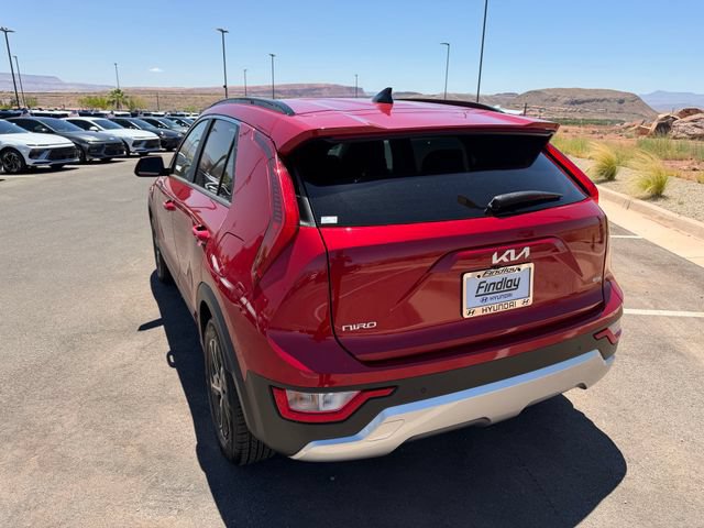 Used 2024 Kia Niro EX FWD image 9