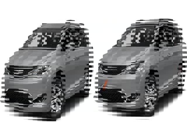 Used 2018 Chrysler Pacifica Touring-L w/ Tire & Wheel Group image 1