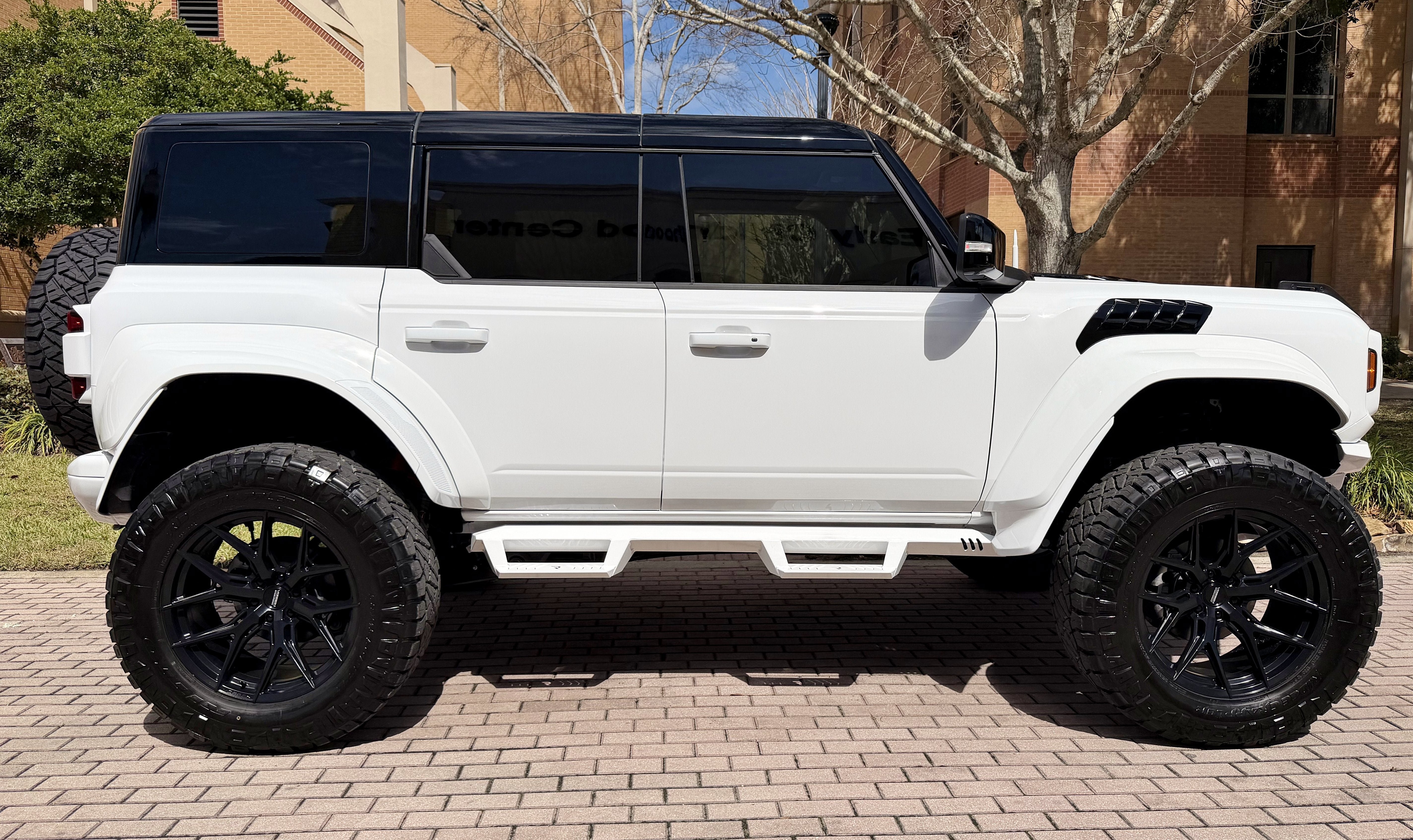 Used 2026 Ford Bronco Raptor w/ Interior Carbon Fiber Pack AWD/4WD image 2