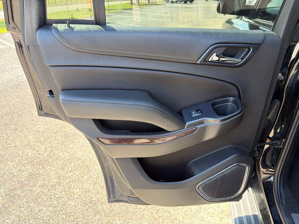Used 2018 GMC Yukon SLT w/ Premium Edition RWD image 19