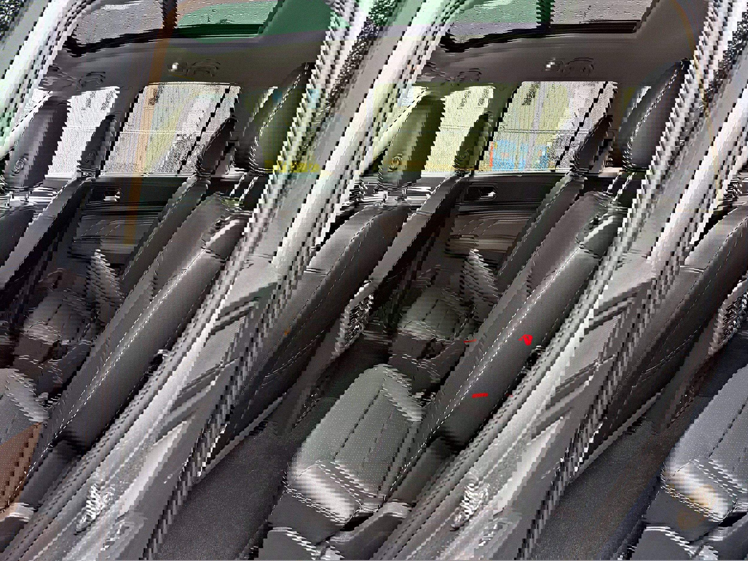 Used 2023 Volkswagen Atlas SEL R-Line image 20