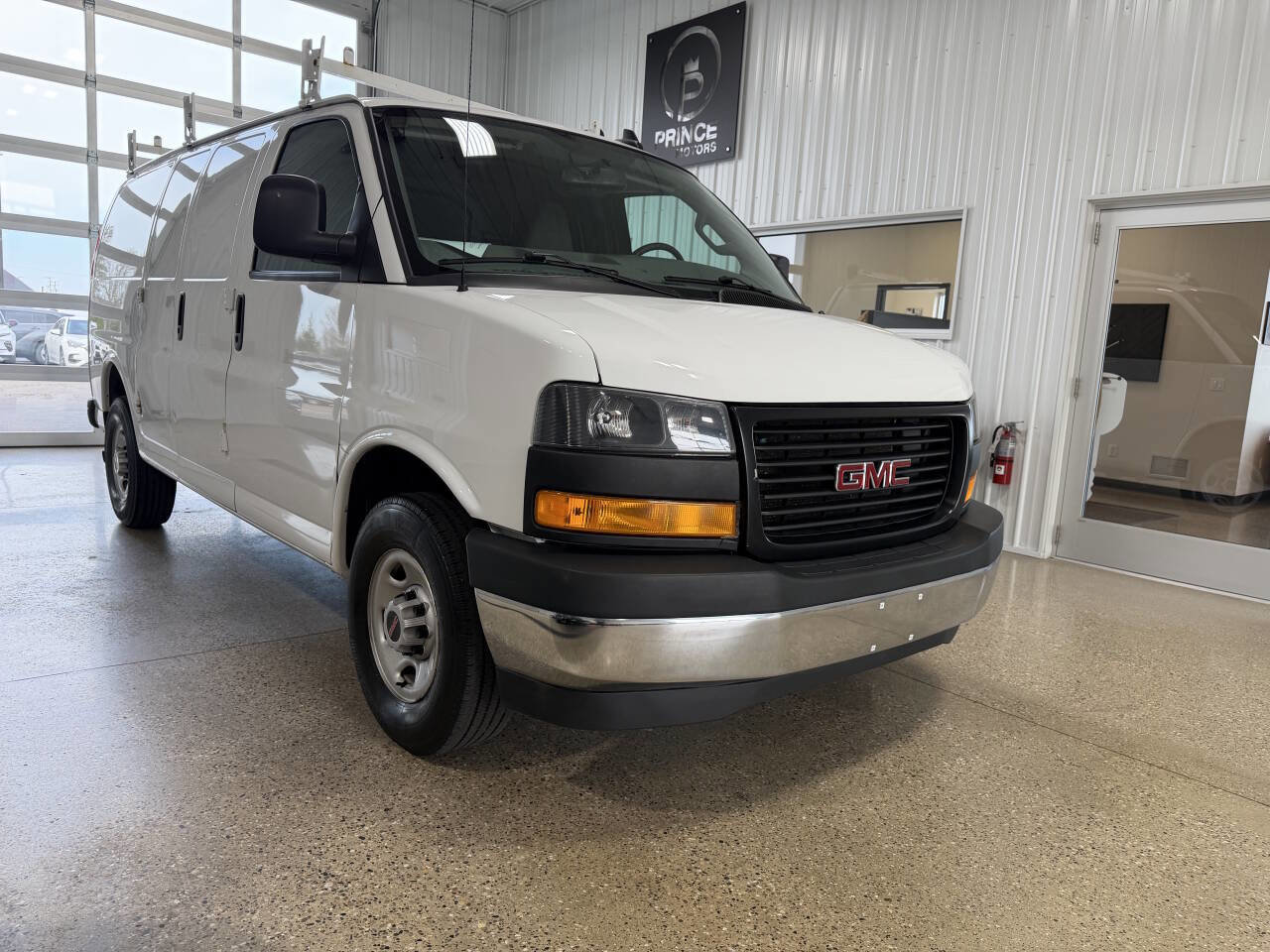 Used 2023 GMC Savana 2500 w/ Driver Convenience Package image 7