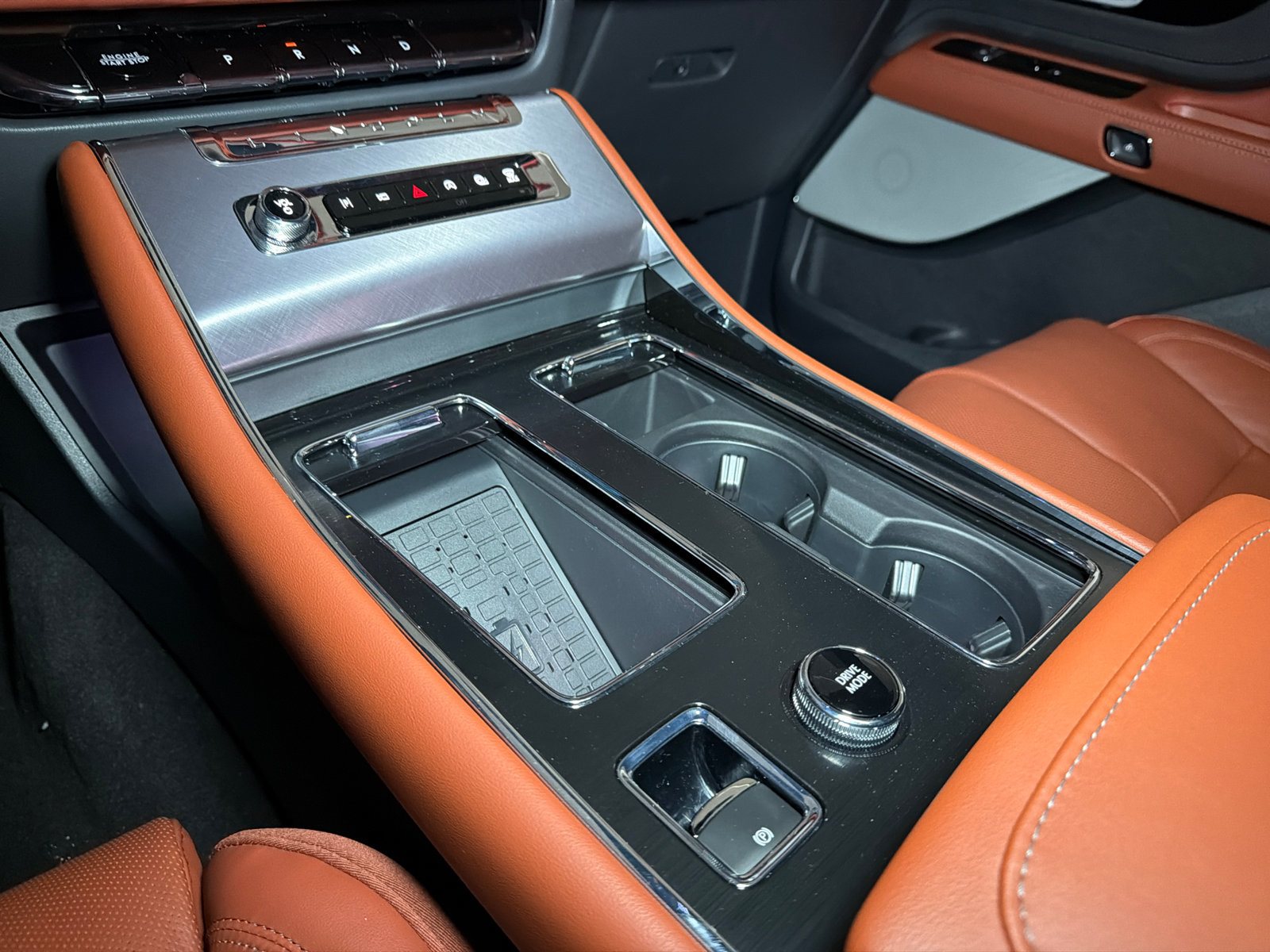 New 2027 Lincoln Aviator Reserve AWD/4WD image 32