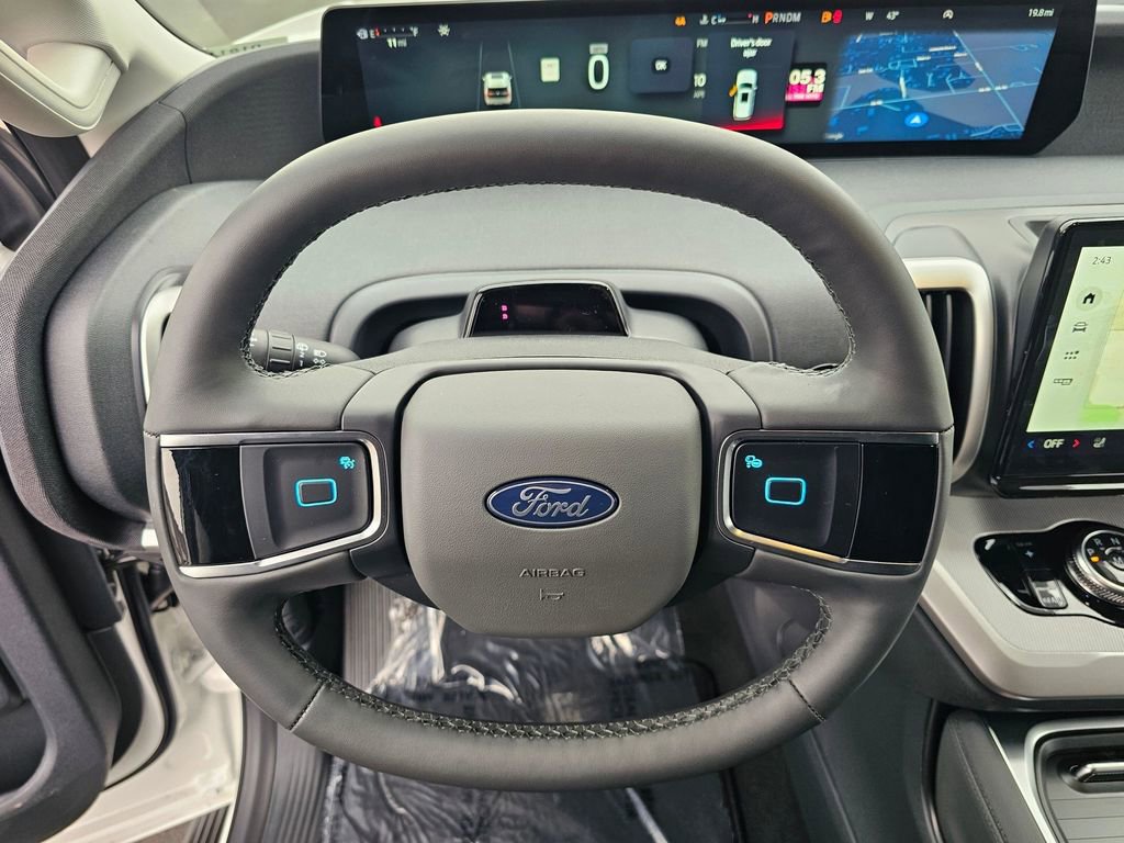 New 2026 Ford Expedition Active image 17