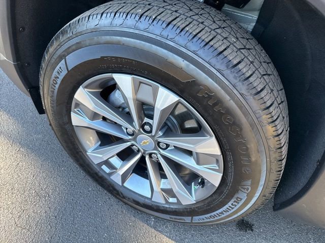 Used 2026 Chevrolet Equinox LT image 32