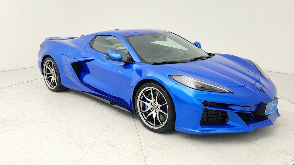 Used 2025 Chevrolet Corvette E-Ray AWD/4WD image 1