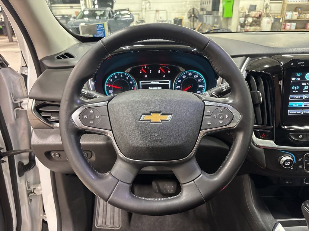 Used 2019 Chevrolet Traverse LT w/ LT Premium Package image 4
