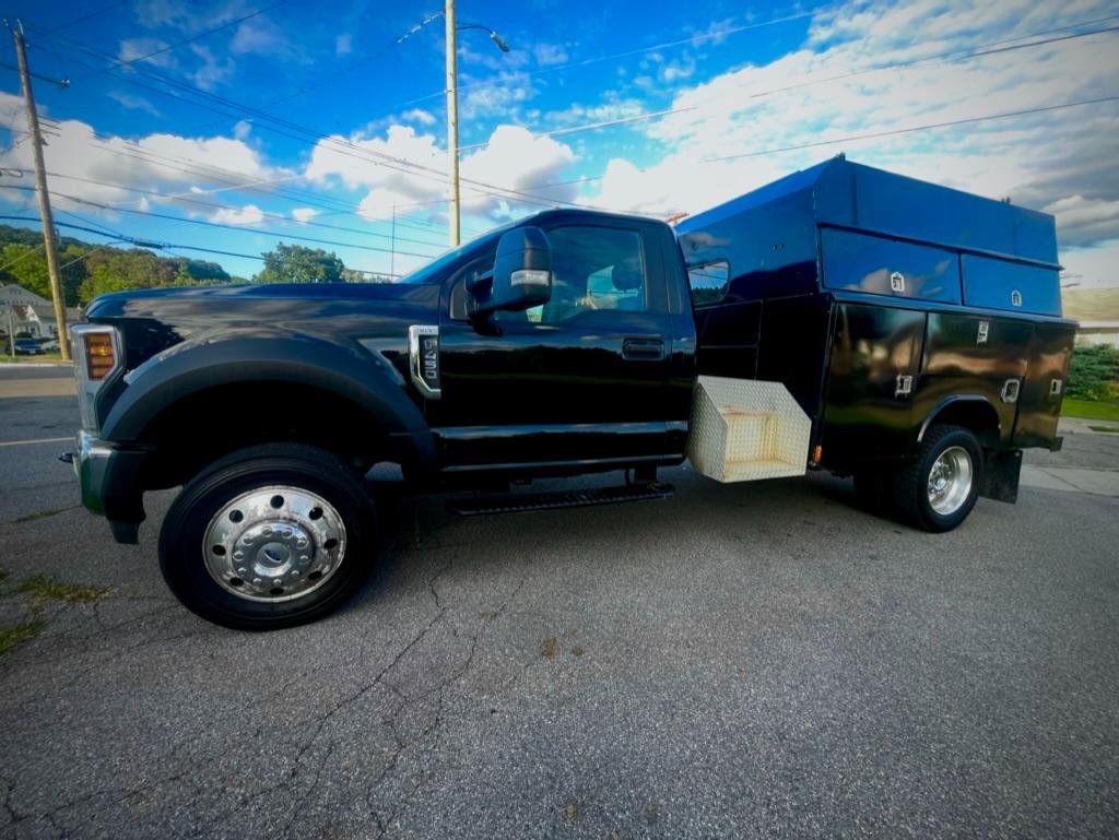 Used 2019 Ford F450 XLT RWD image 2