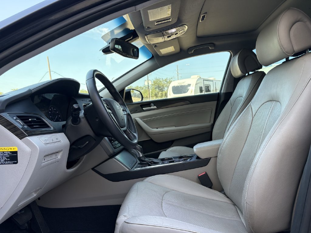 Used 2017 Hyundai Sonata Limited w/ Ultimate Package 04 FWD image 13