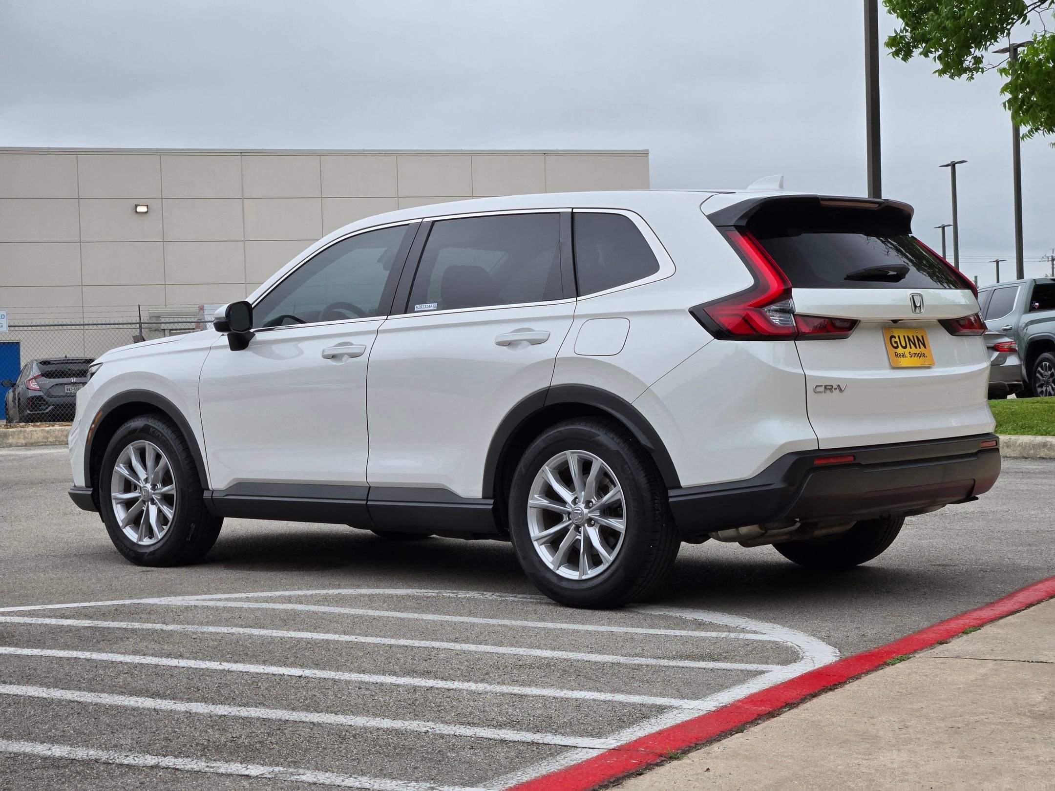 Used 2024 Honda CR-V EX image 5