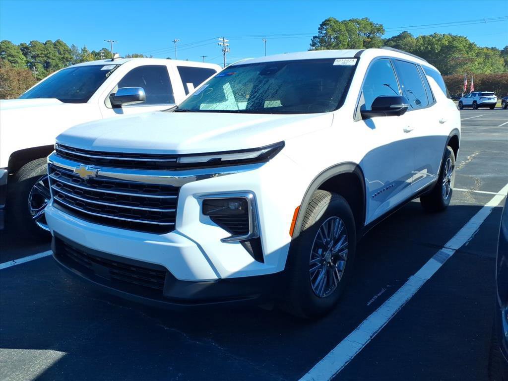 Used 2026 Chevrolet Traverse LT w/ Driver Confidence Package
