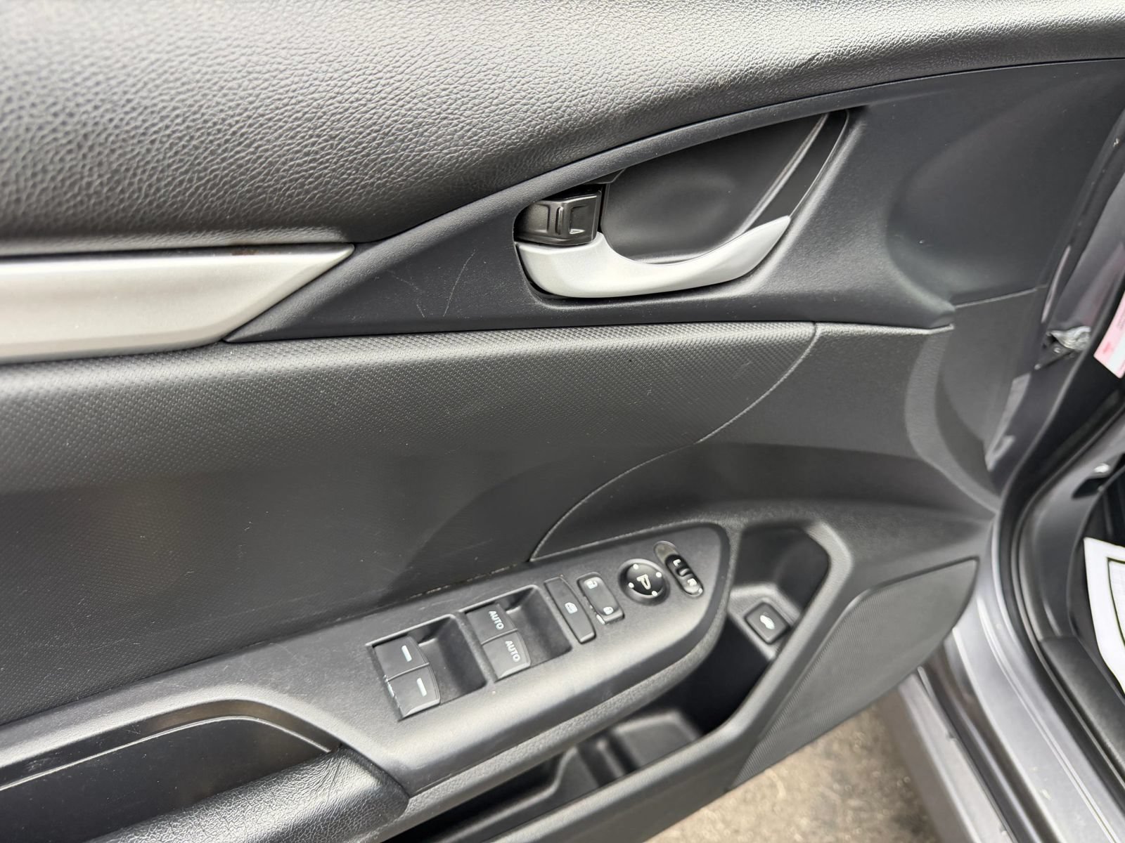 Used 2020 Honda Civic Sport image 23