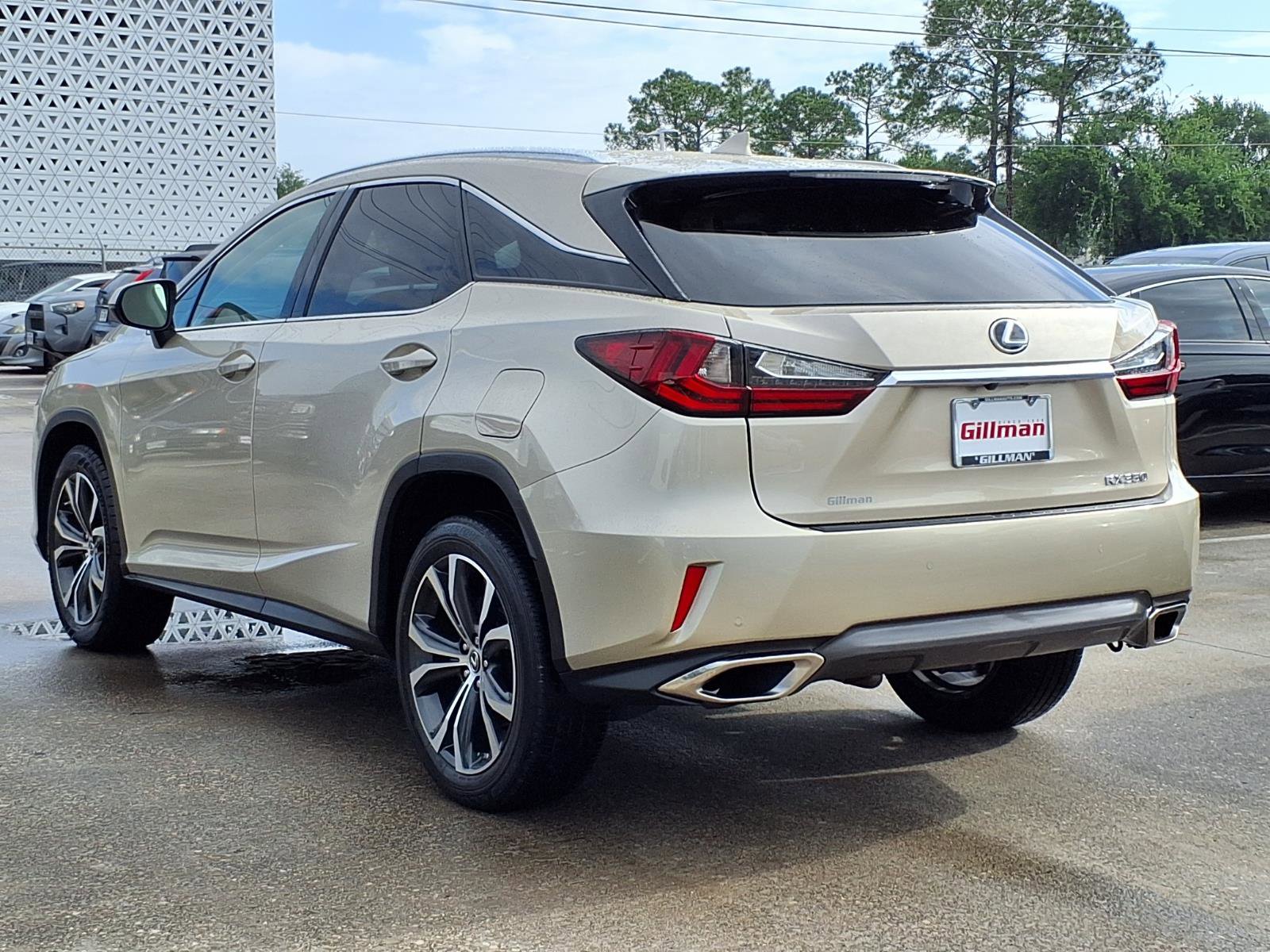 Used 2019 Lexus RX 350 FWD w/ Navigation Package image 3