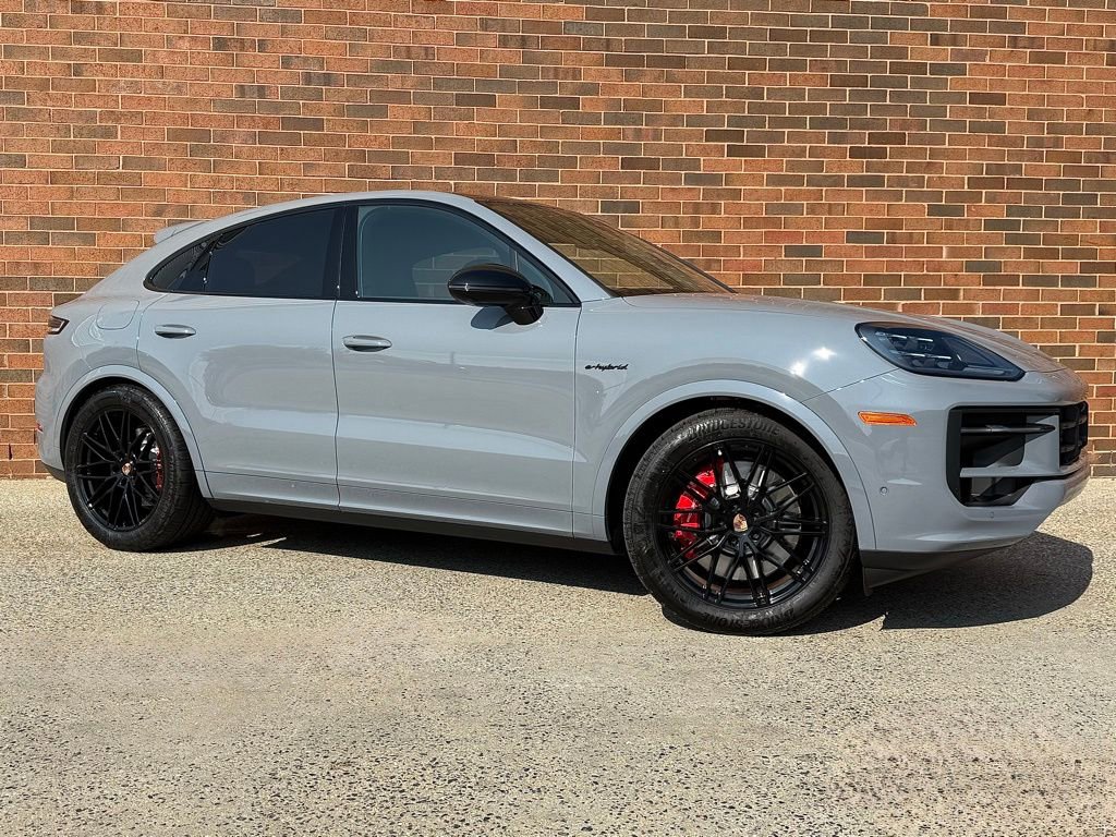 New 2026 Porsche Cayenne S image 9