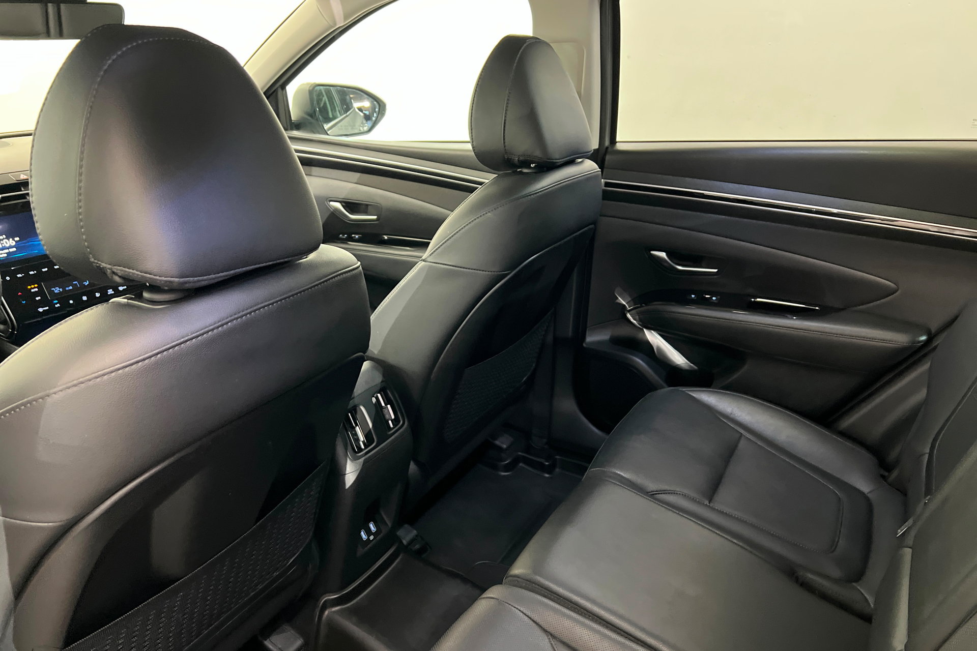 Used 2023 Hyundai Tucson Limited AWD/4WD image 21