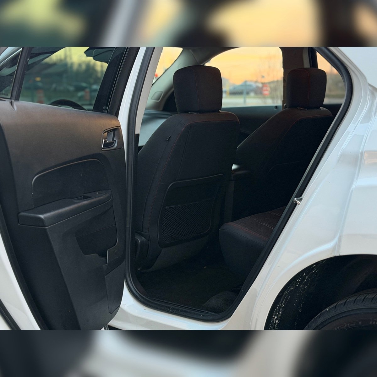 Used 2017 Chevrolet Equinox LT FWD image 7