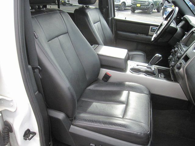 Used 2016 Ford Expedition Limited AWD/4WD image 36