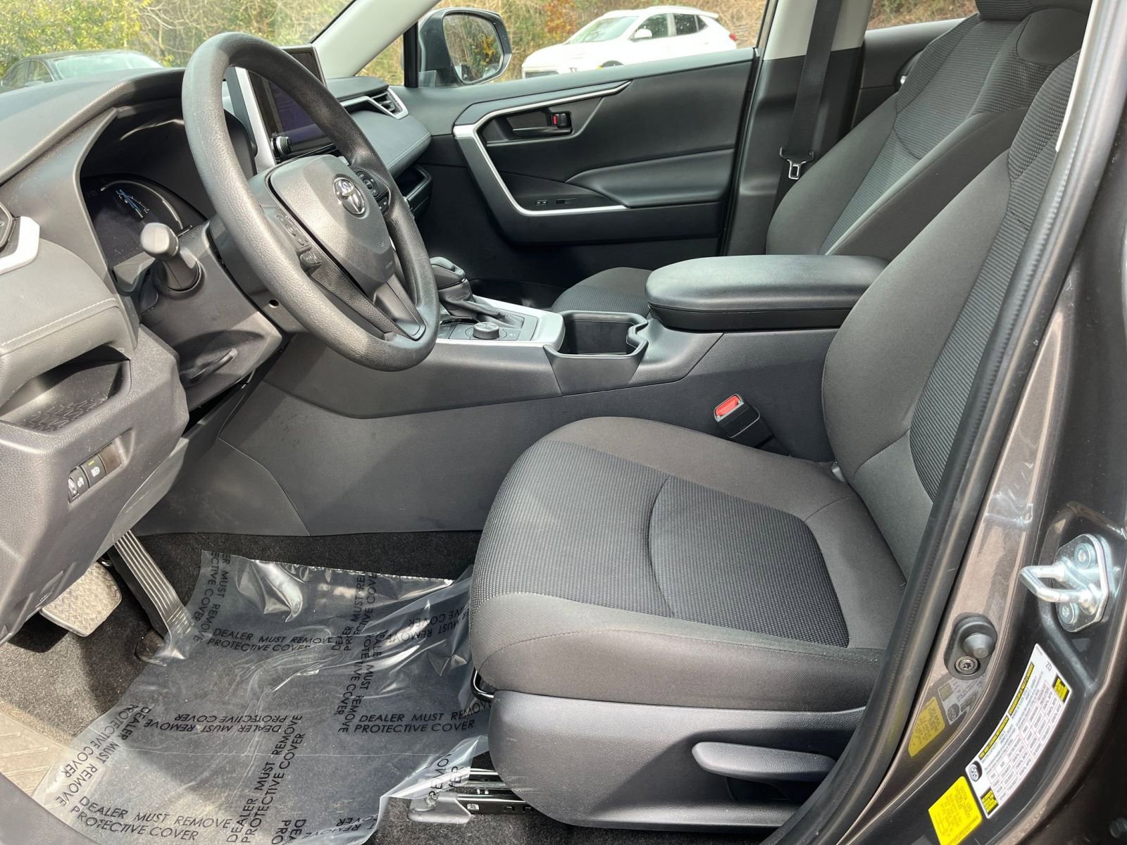 Used 2025 Toyota RAV4 LE image 22