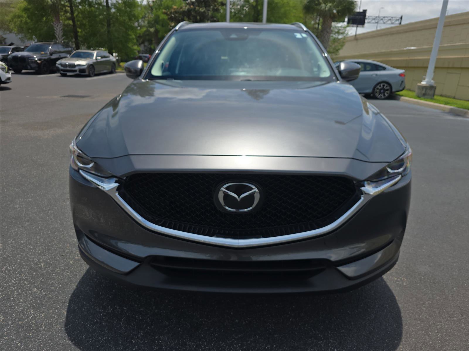 Used 2019 MAZDA CX-5 Touring FWD image 2