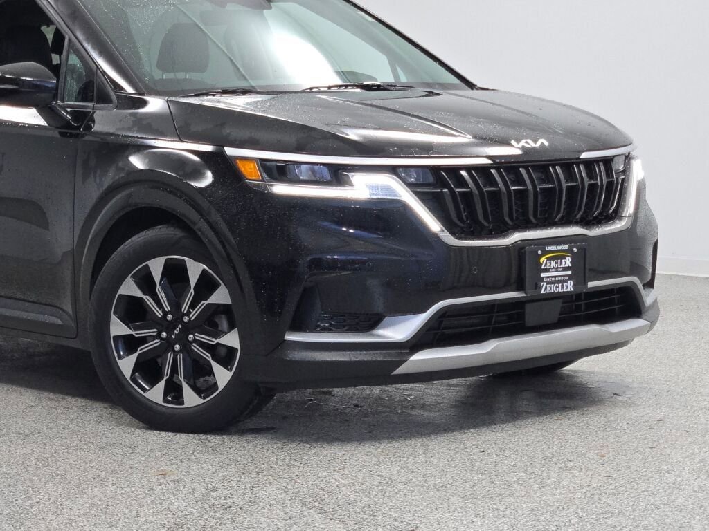 Used 2024 Kia Carnival EX video 2