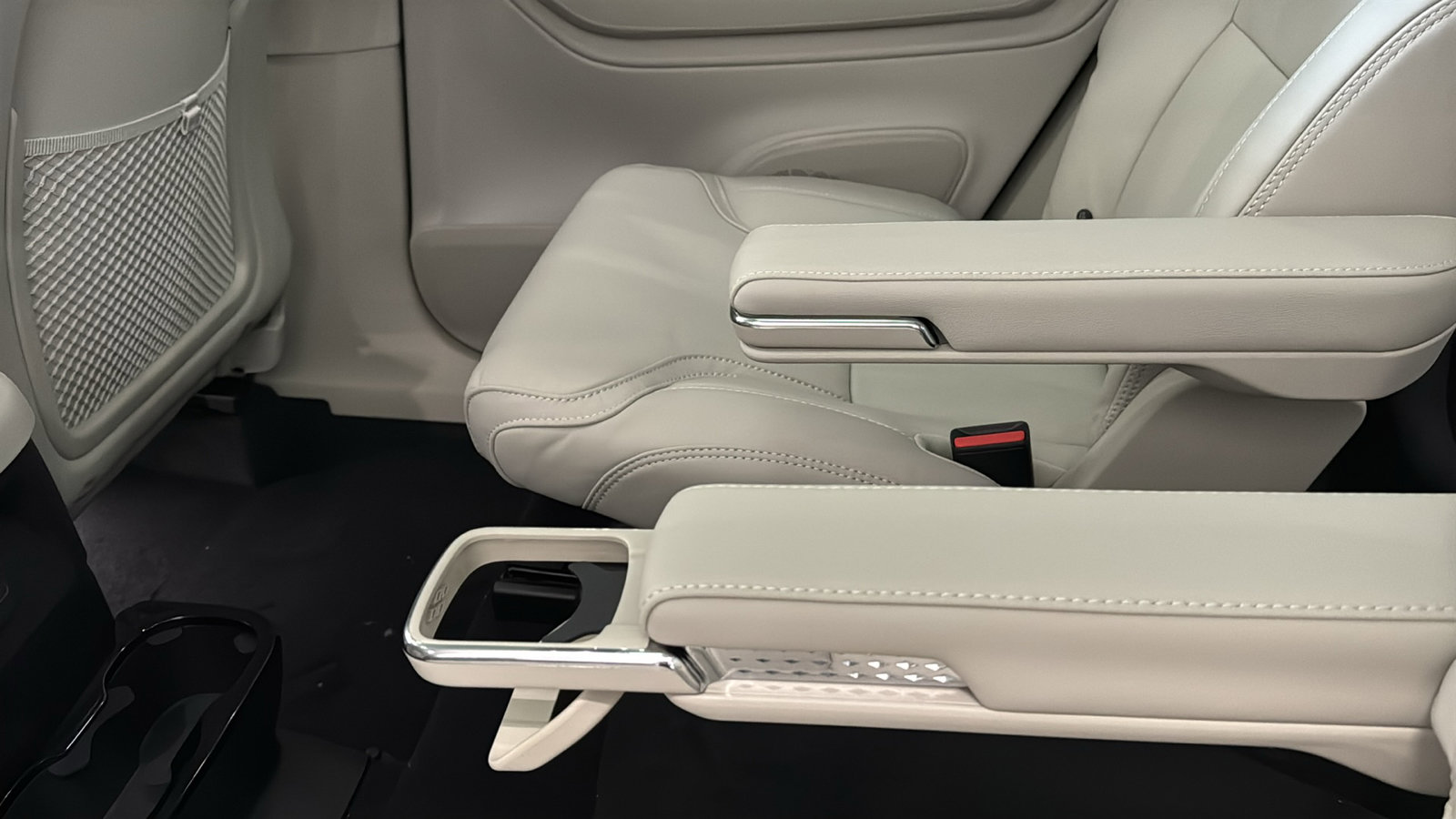 New 2026 Volvo XC90 T8 Ultra w/ Lounge Package AWD/4WD image 28