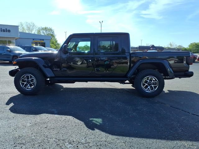 New 2026 Jeep Gladiator Rubicon w/ Steel Power Dome Hood Package AWD/4WD image 4