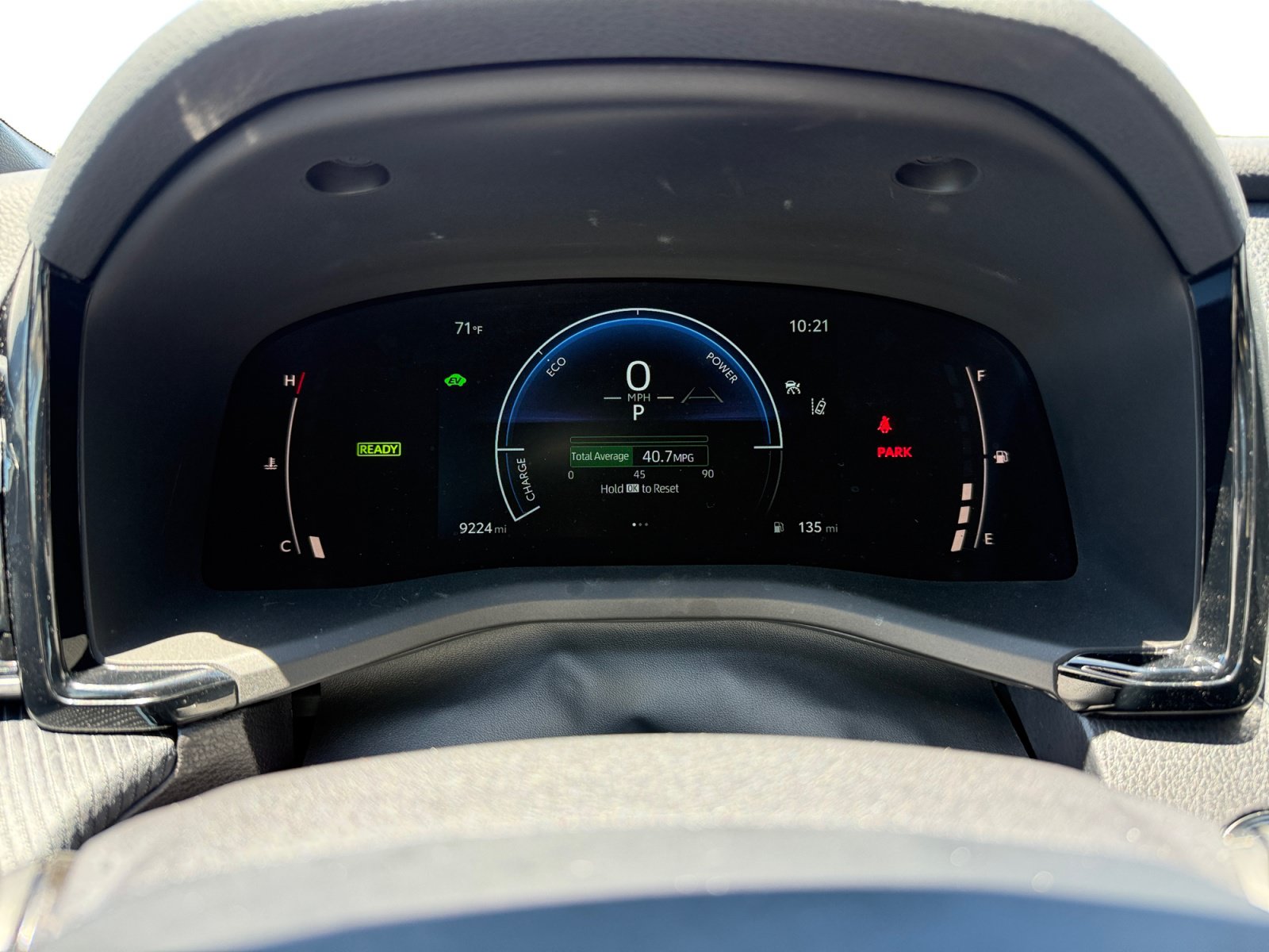 Used 2025 Toyota Camry SE FWD image 11