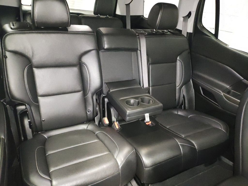 Used 2023 GMC Acadia SLT image 11