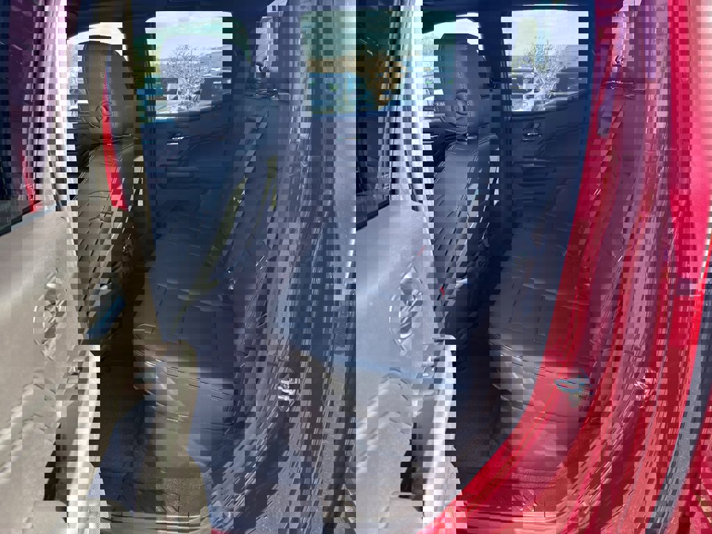 New 2026 GMC Canyon Elevation w/ Convenience Package image 19