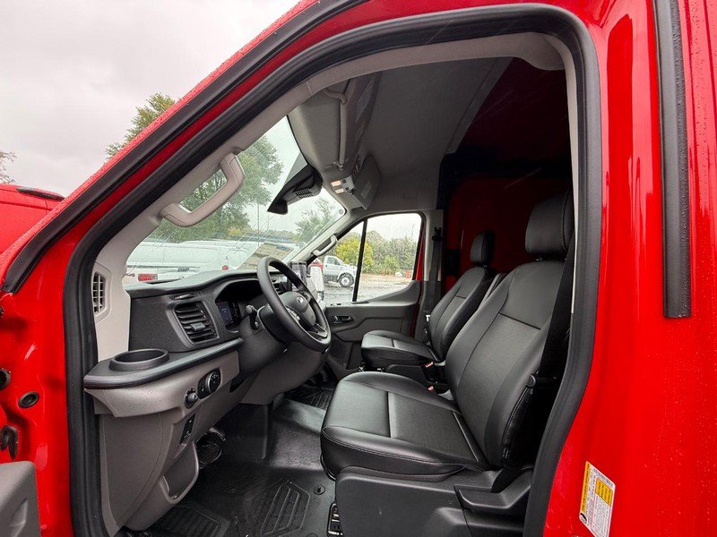 New 2027 Ford Transit 250 148 Medium Roof RWD image 27