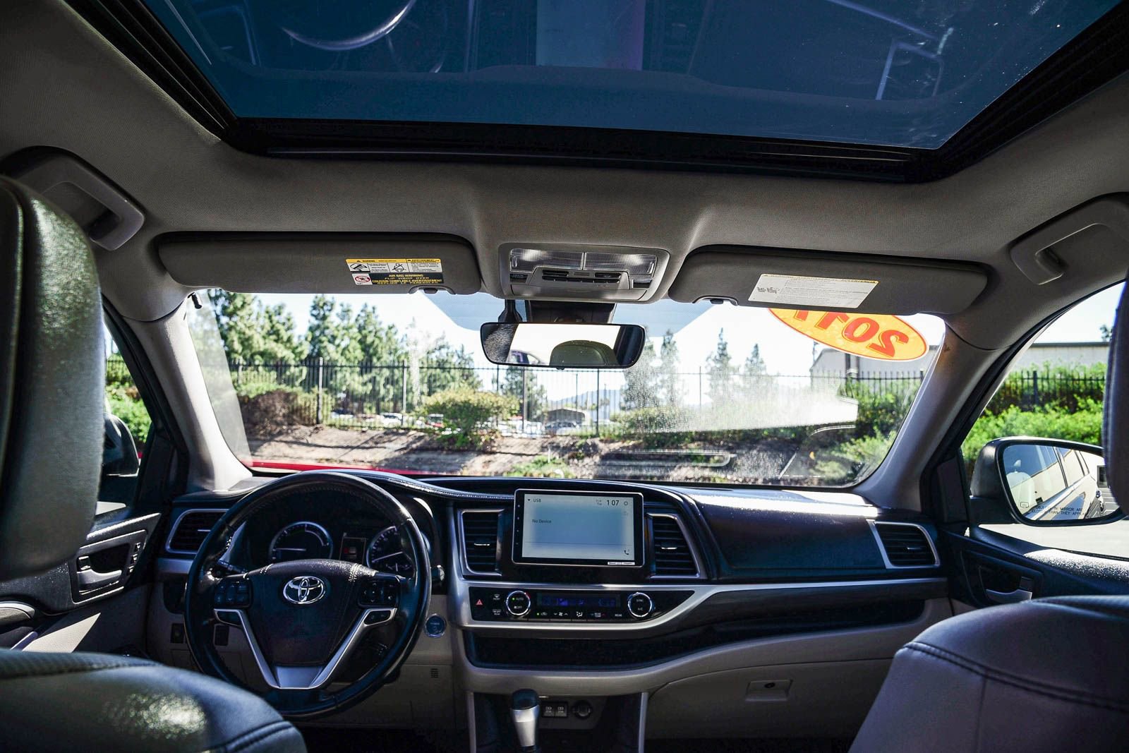 Used 2017 Toyota Highlander Limited image 18