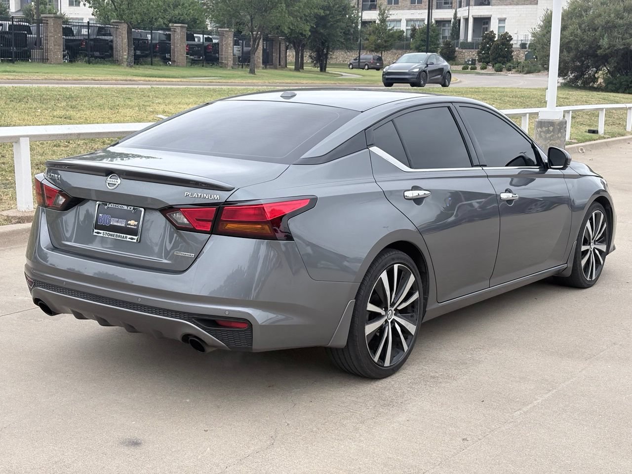 Used 2019 Nissan Altima 2.0 Platinum FWD image 4