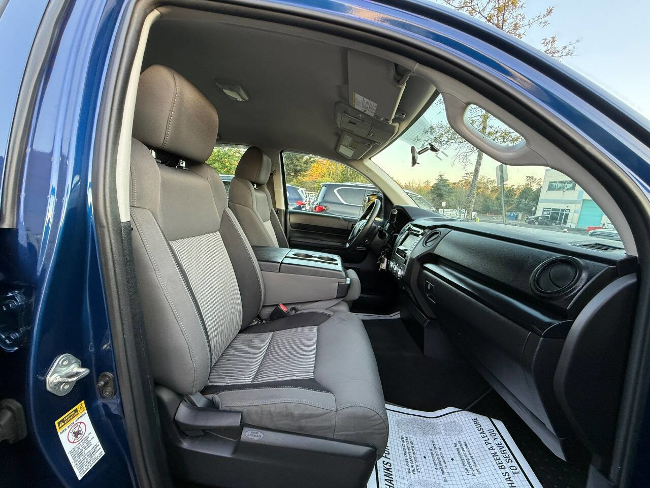 Used 2015 Toyota Tundra SR image 30