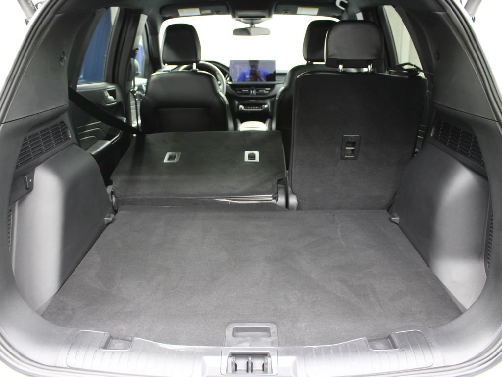 Used 2024 Ford Escape ST-Line w/ Tech Pack #1 AWD/4WD image 41