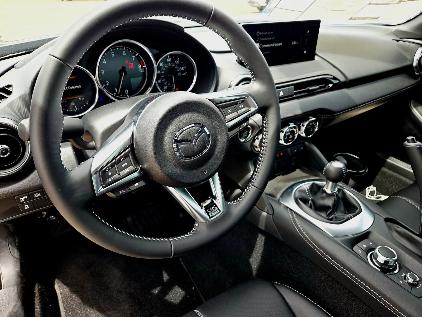 New 2026 MAZDA MX-5 Miata RF Grand Touring RWD image 8