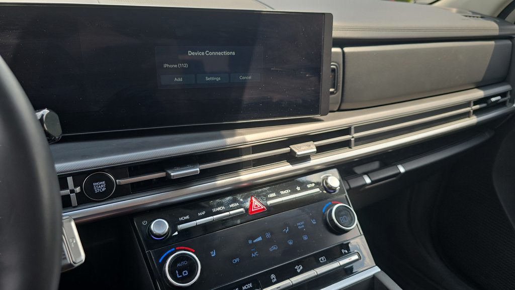 Used 2026 Hyundai Santa Fe SEL FWD image 21