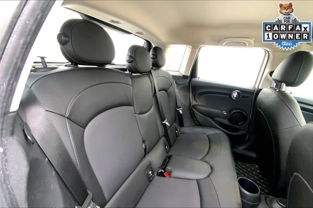 Used 2019 MINI Cooper 4-Door Hardtop image 22